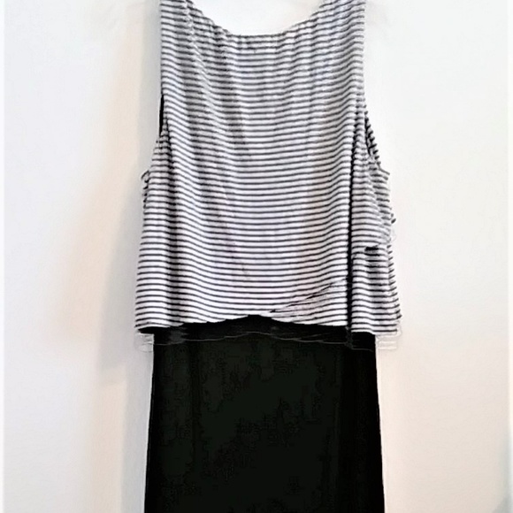 Chelsea & Theodore maxi dress - Picture 2 of 4